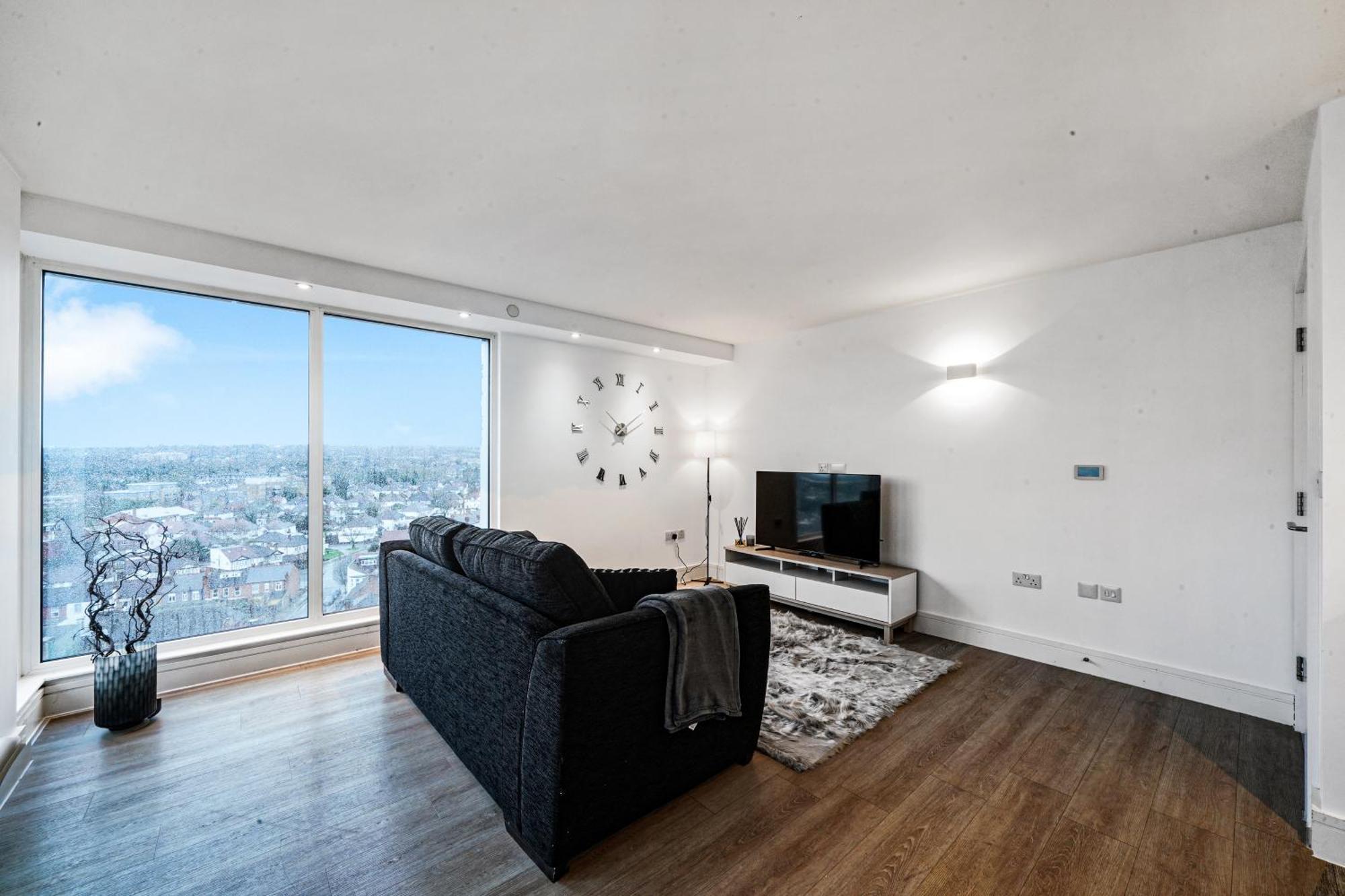 Luxury Apartment With Stunning Views On 10Th Floor 埃奇韦尔 外观 照片